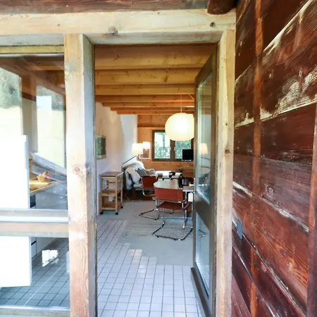 Cariboni Apartman *